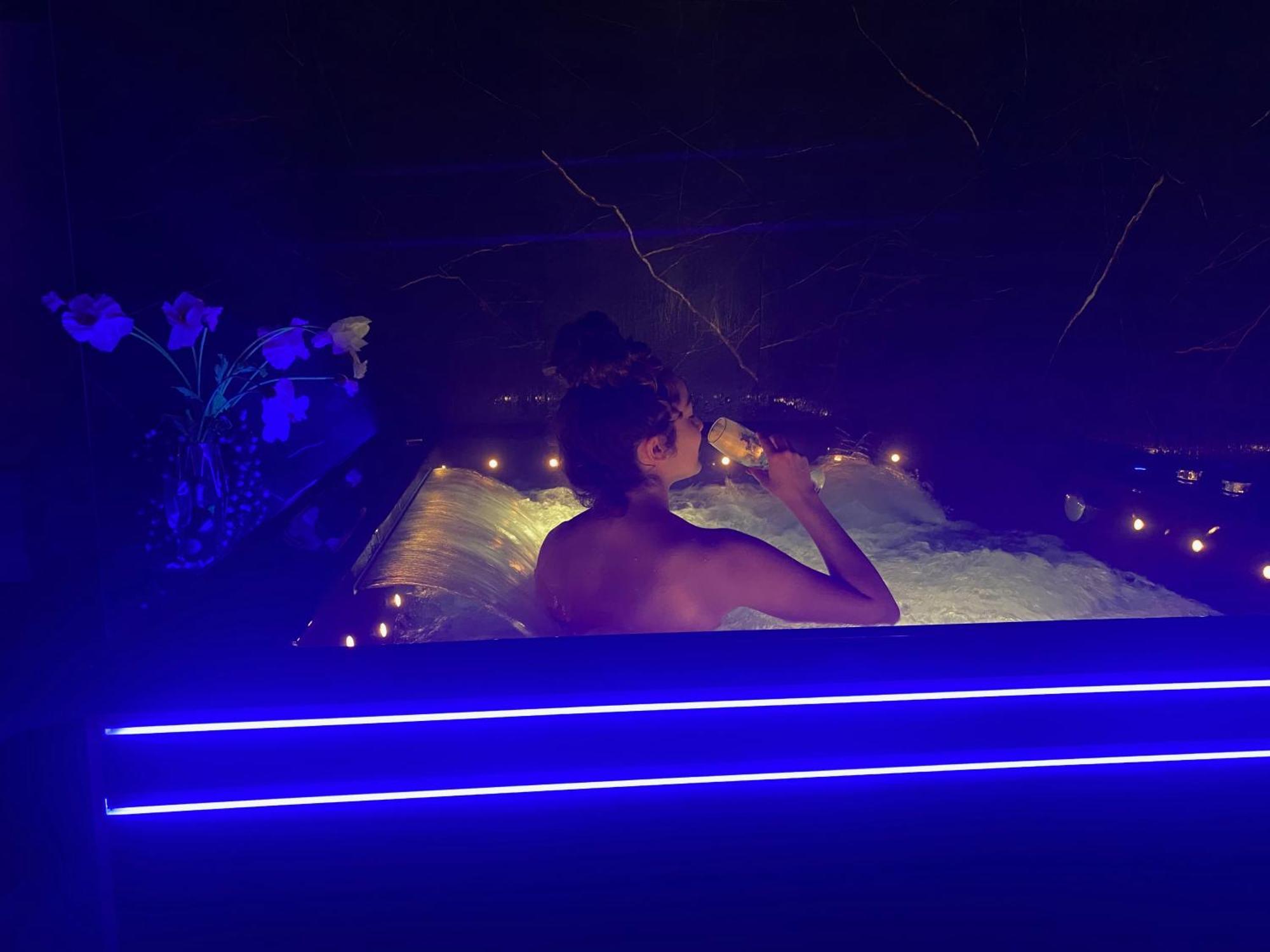 La Ronde Des Bois - Romance Et Bien Etre - Jacuzzi Privatif-piscine-patio Holiday home *
