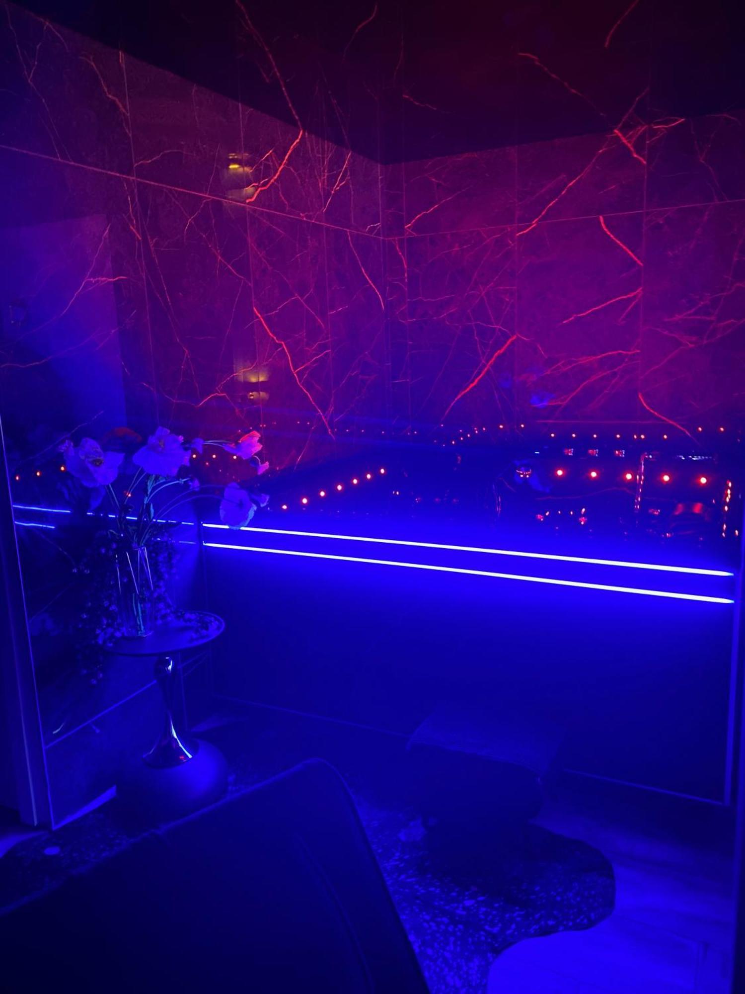La Ronde Des Bois - Romance Et Bien Etre - Jacuzzi Privatif-piscine-patio *