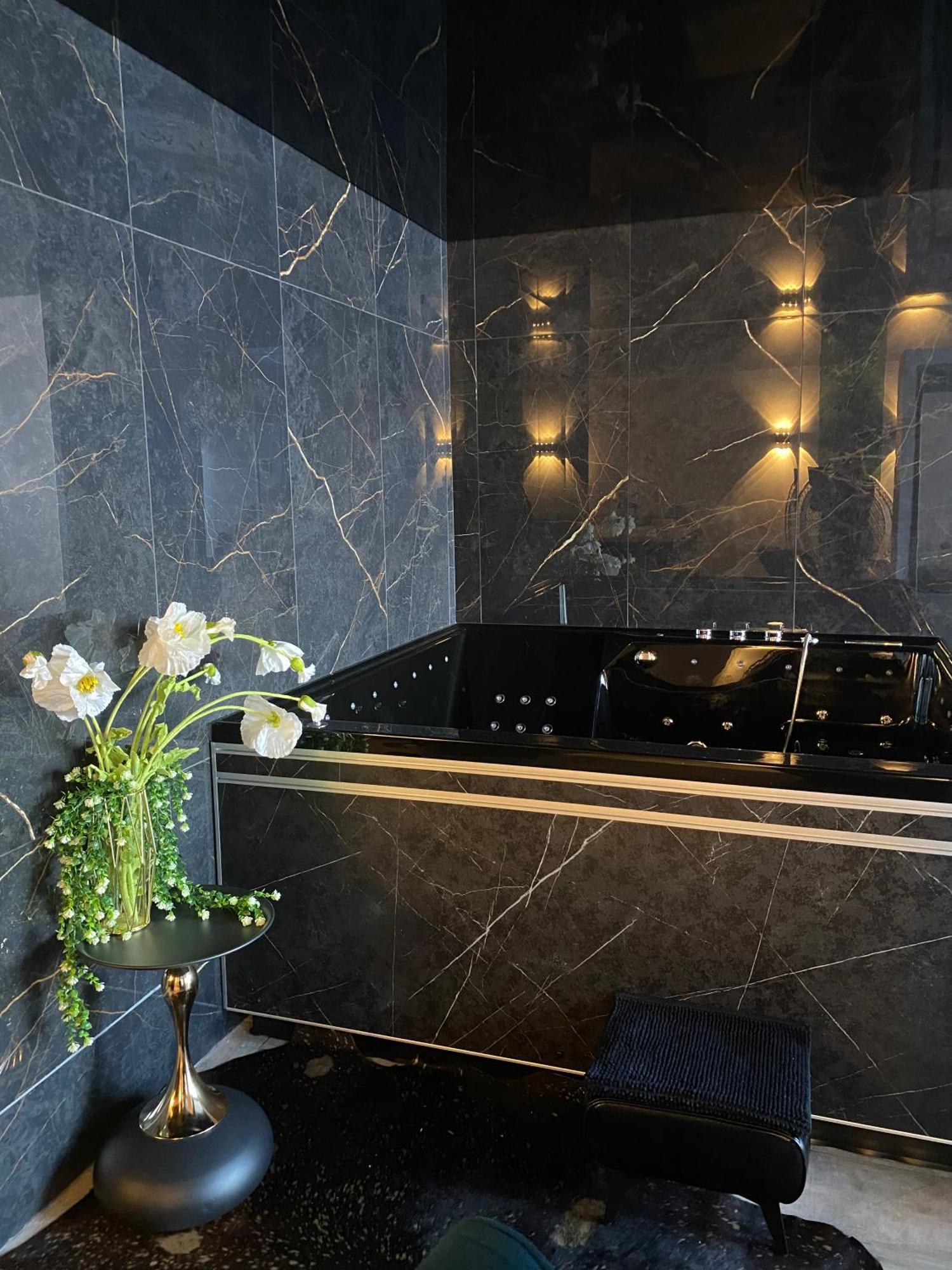 La Ronde Des Bois - Romance Et Bien Etre - Jacuzzi Privatif-piscine-patio Holiday home Mellecey